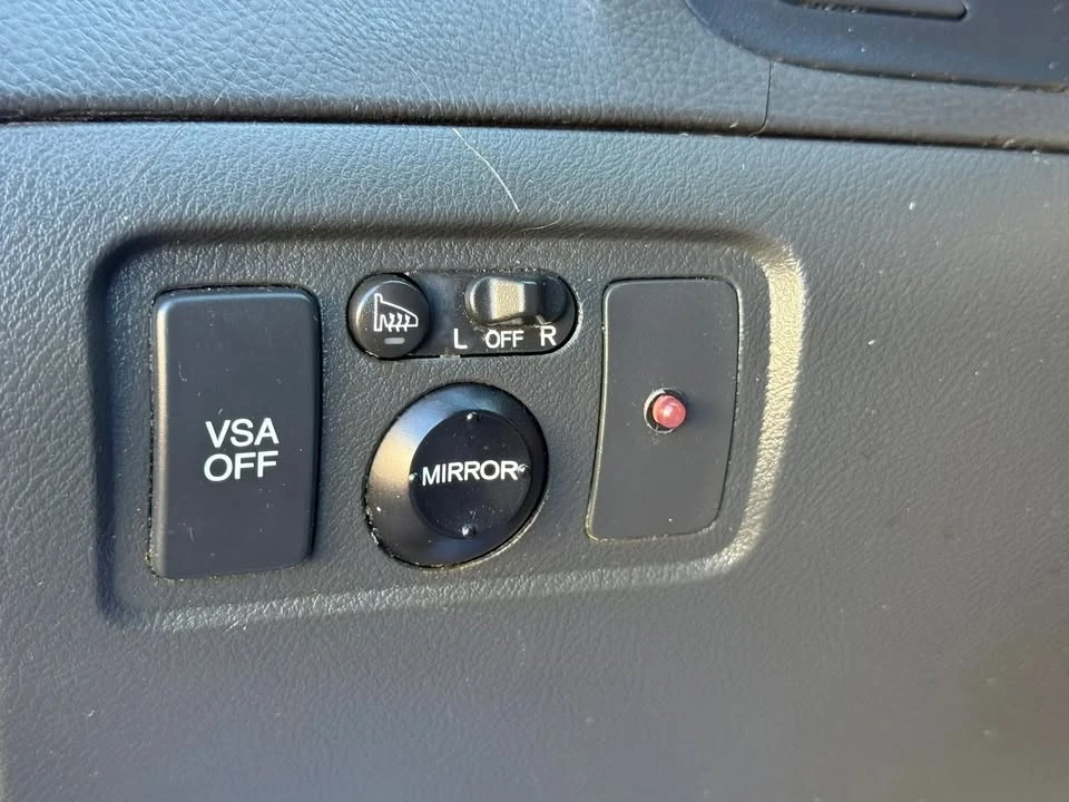 2004 Acura TL 3rd Gen - Image 14 of 20