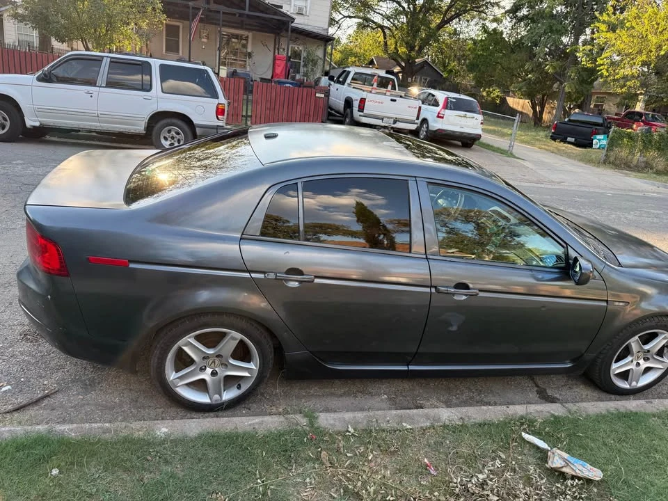 2004 Acura TL 3rd Gen - Image 2 of 3
