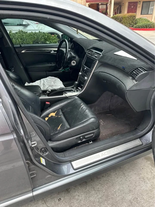 2004 Acura TL 3rd Gen - Image 5 of 6