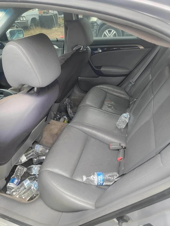 2004 Acura TL 3rd Gen - Image 5 of 8