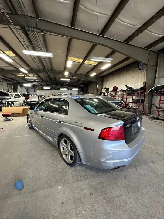 2004 Acura TL 3rd Gen - Image 5 of 12