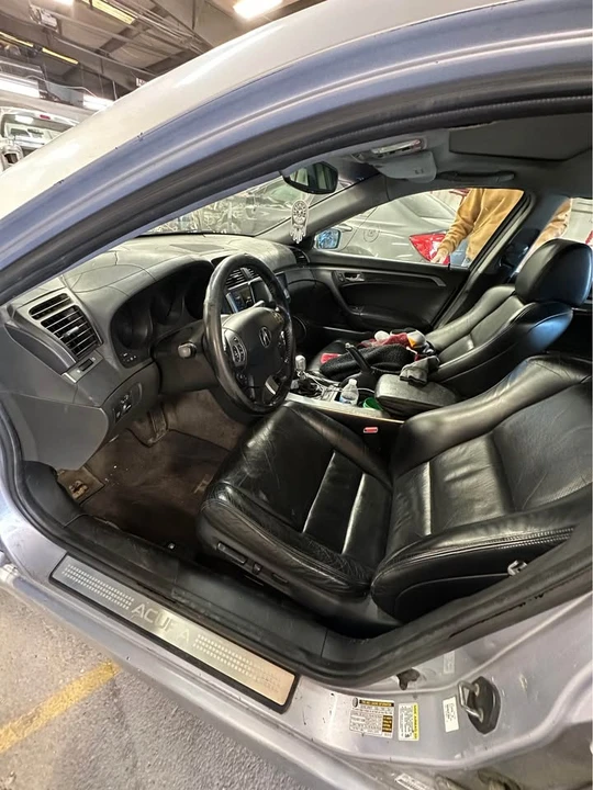 2004 Acura TL 3rd Gen - Image 9 of 12