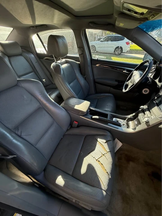 2004 Acura TL 3rd Gen - Image 14 of 20