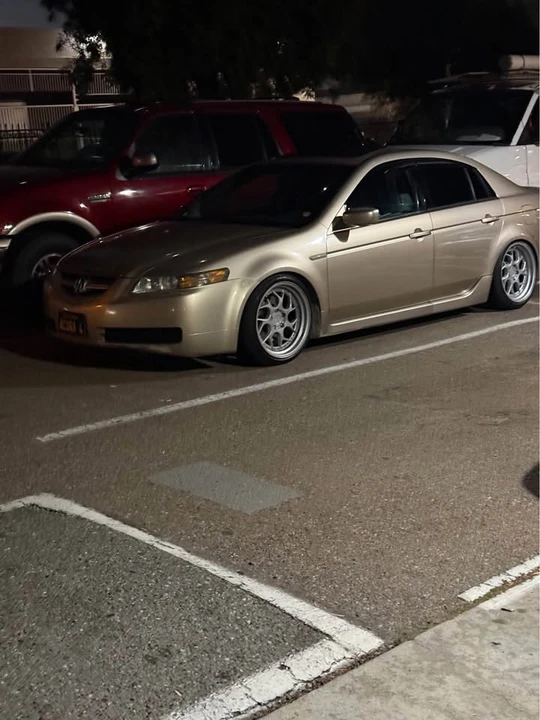 2004 Acura TL 3rd Gen - Image 2 of 5