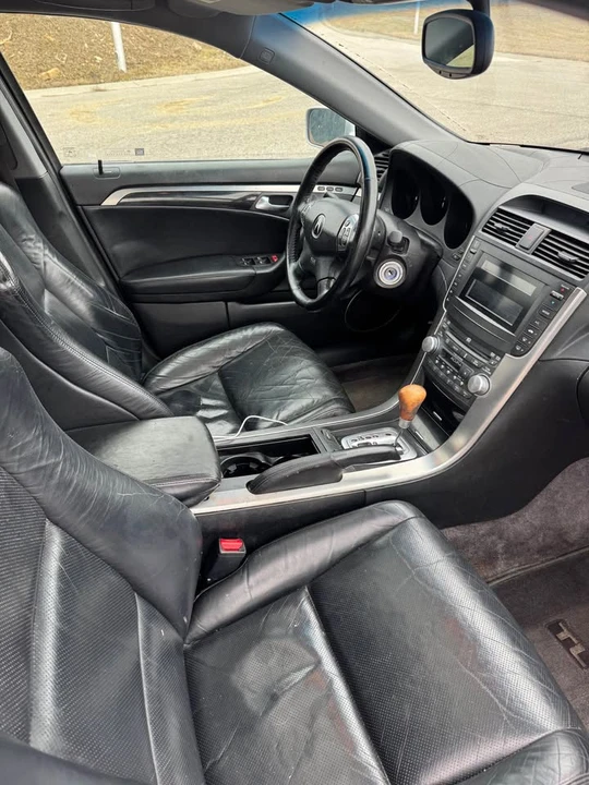 2004 Acura TL 3rd Gen - Image 12 of 16