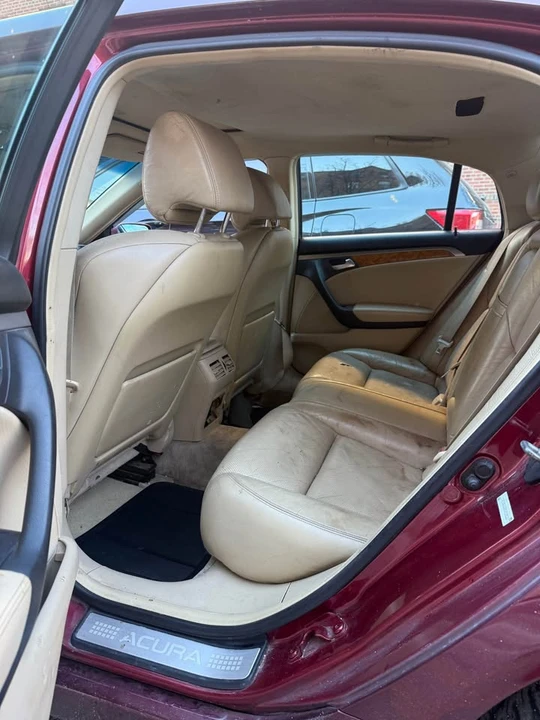 2004 Acura TL 3rd Gen - Image 11 of 19