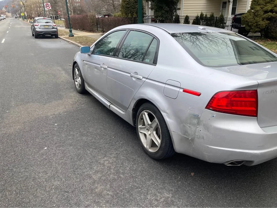 2004 Acura TL 3rd Gen - Image 2 of 9