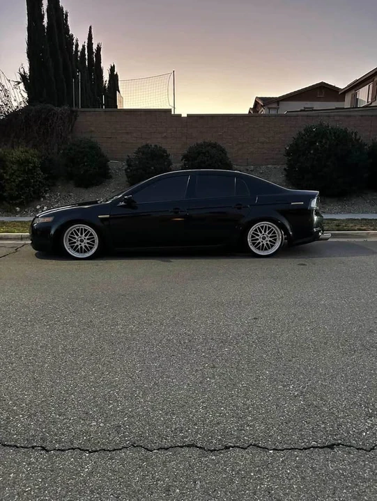 2004 Acura TL 3rd Gen - Image 4 of 11