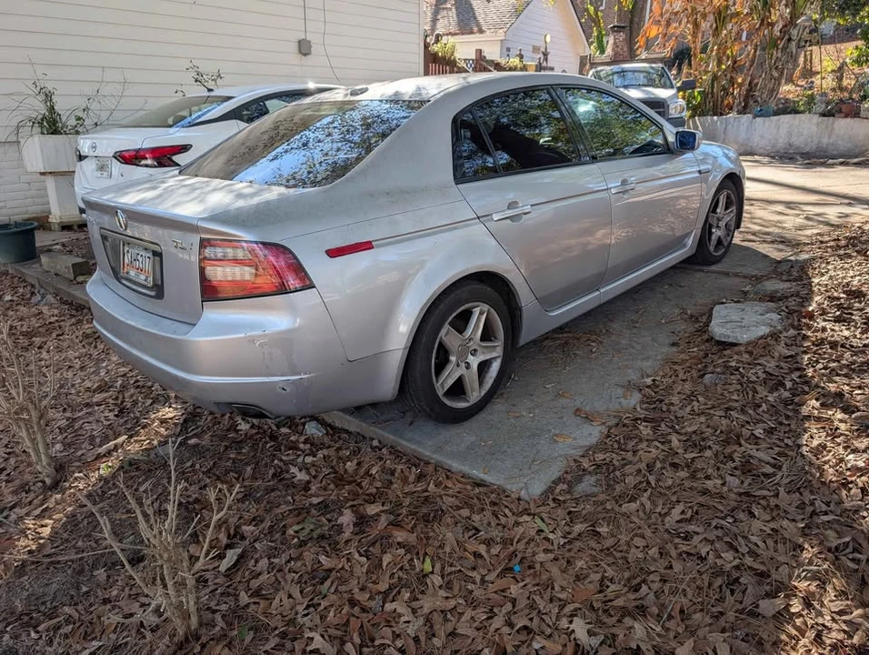 2004 Acura TL 3rd Gen - Image 2 of 8