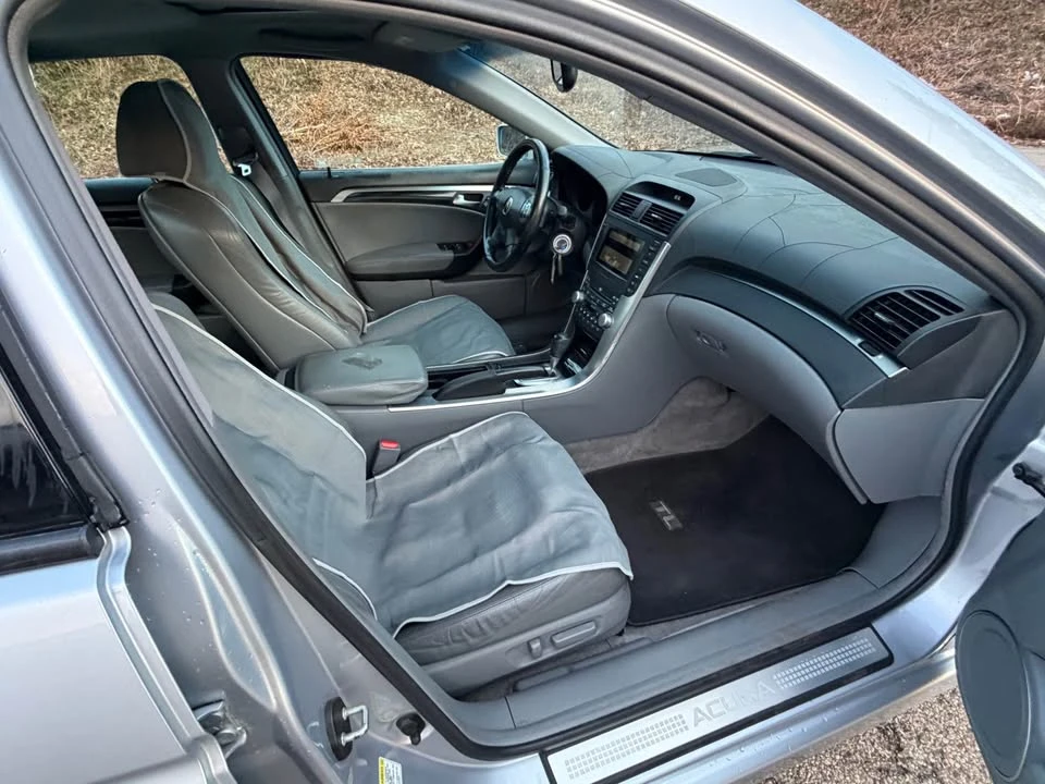 2004 Acura TL 3rd Gen - Image 8 of 11