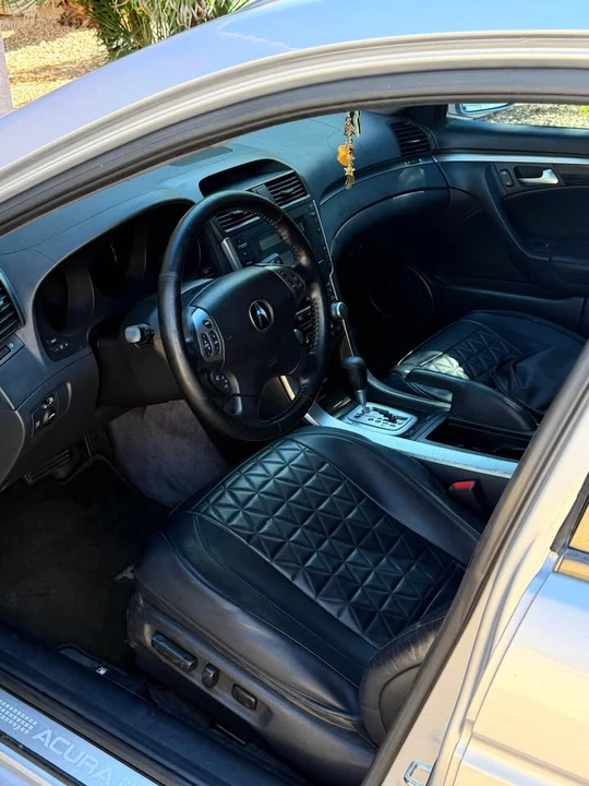 2004 Acura TL 3rd Gen - Image 6 of 9