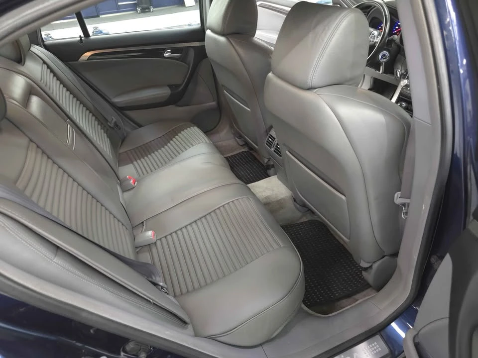 2004 Acura TL 3rd Gen - Image 8 of 17