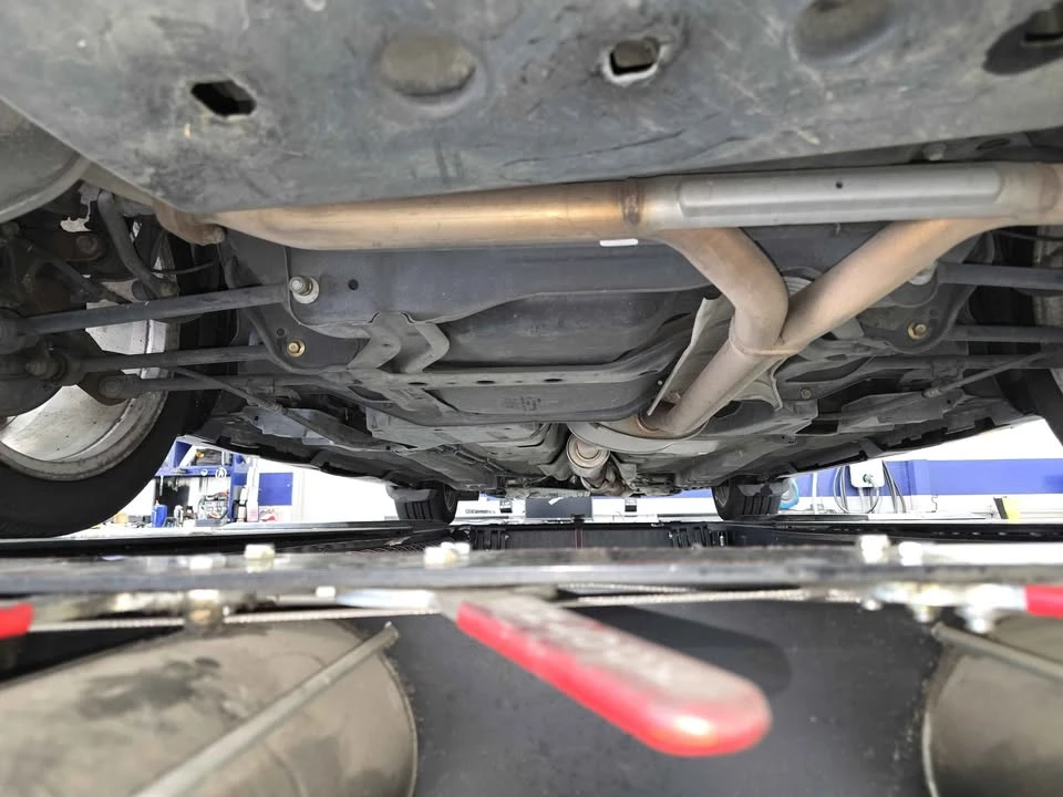 2004 Acura TL 3rd Gen - Image 12 of 17