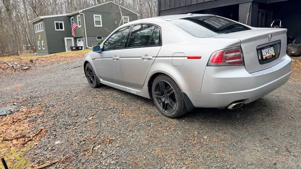2004 Acura TL 3rd Gen - Image 2 of 8