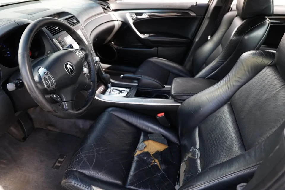 2004 Acura TL 3rd Gen - Image 7 of 11