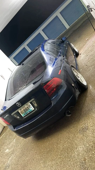 2004 Acura TL 3rd Gen - Image 2 of 10