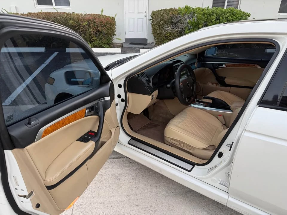 2004 Acura TL 3rd Gen - Image 9 of 9