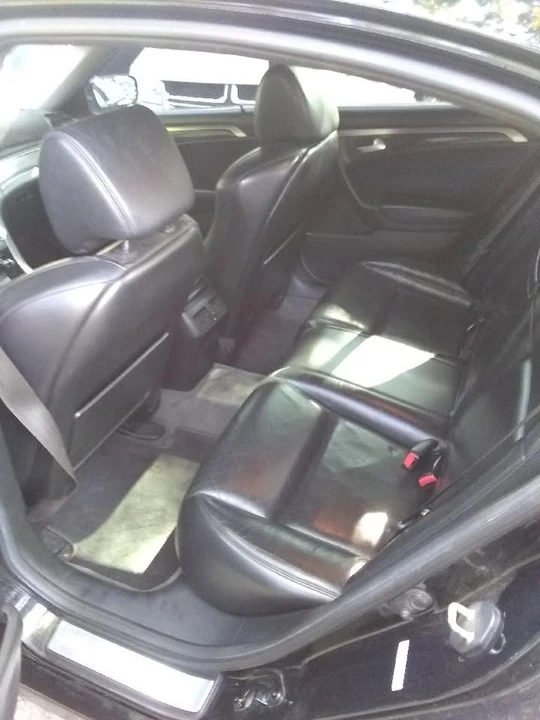2004 Acura TL 3rd Gen - Image 9 of 16