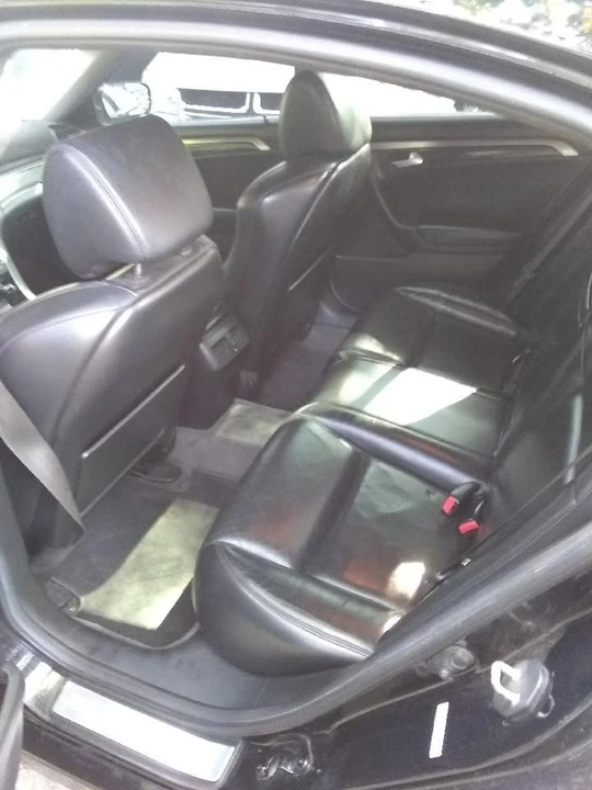 2004 Acura TL 3rd Gen - Image 9 of 16