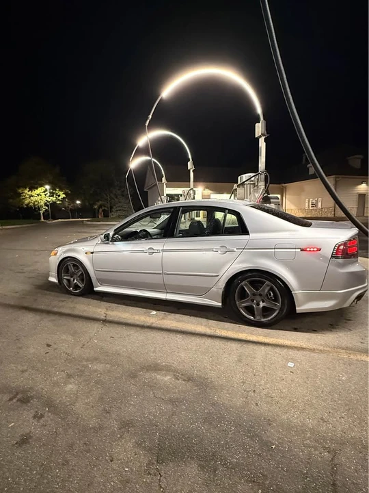 2004 Acura TL 3rd Gen - Image 3 of 14