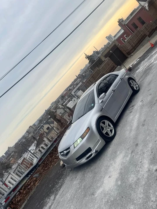 2004 Acura TL 3rd Gen - Image 8 of 18
