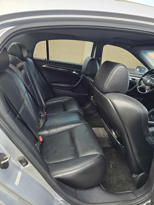 2004 Acura TL 3rd Gen - Image 6 of 12