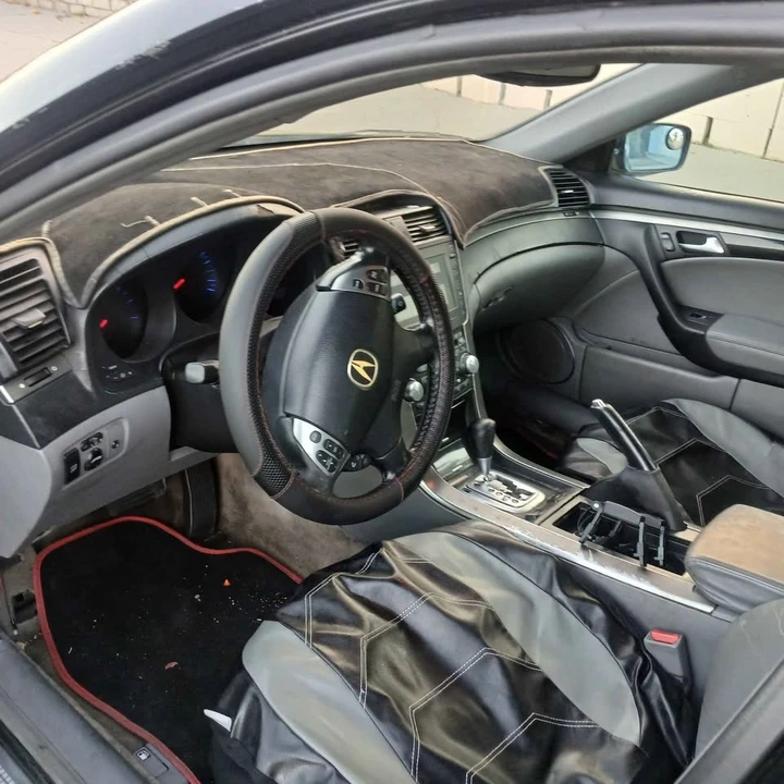 2004 Acura TLX - Image 6 of 13