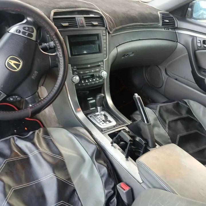 2004 Acura TLX - Image 8 of 13