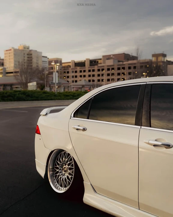 2004 Acura TSX 1st Gen - Image 2 of 6