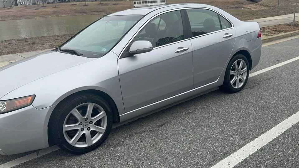 2004 Acura TSX 1st Gen - Image 2 of 10