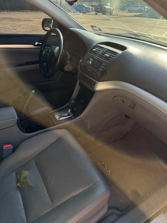 2004 Acura TSX 1st Gen - Image 8 of 15