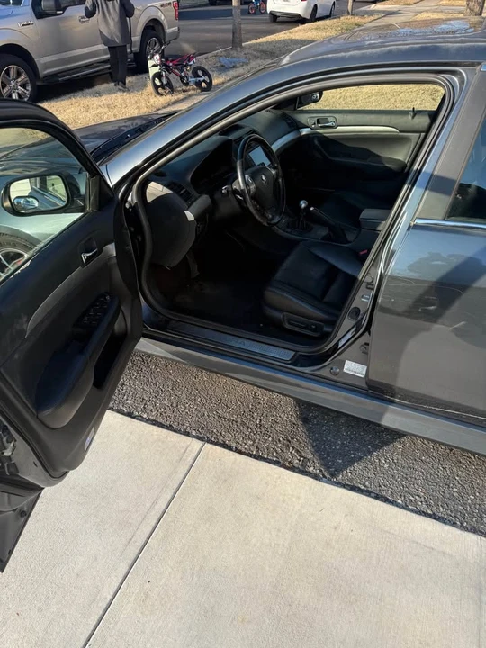2004 Acura TSX 1st Gen - Image 6 of 10