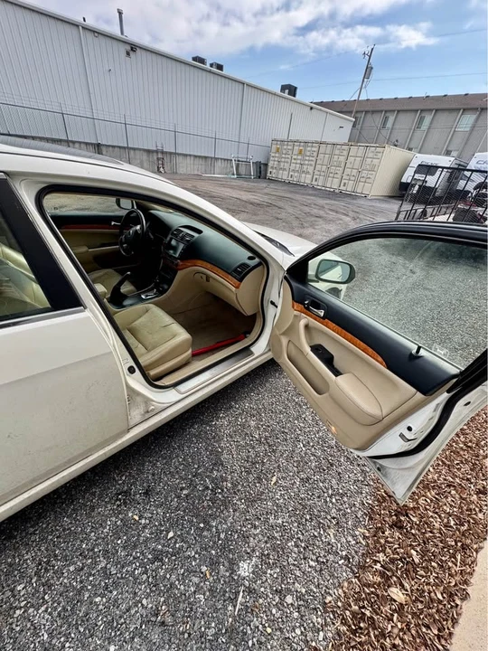 2004 Acura TSX 1st Gen - Image 14 of 18
