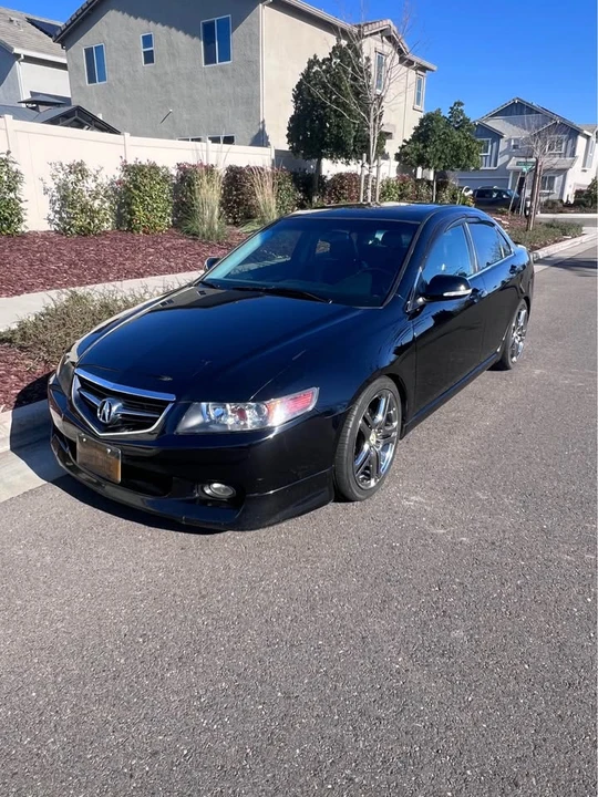 2004 Acura TSX 1st Gen - Image 2 of 11