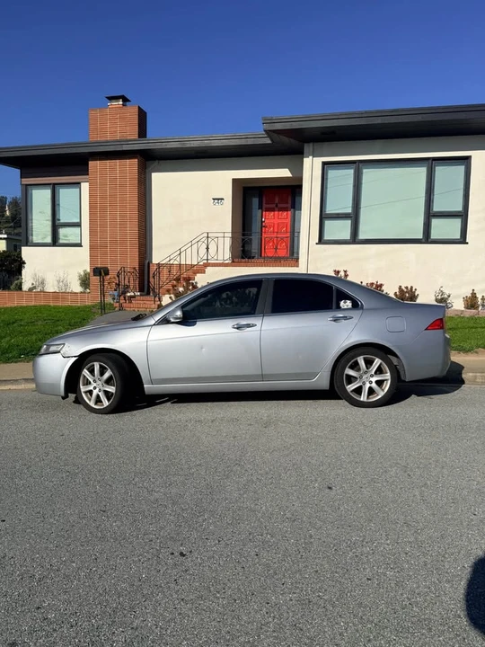 2004 Acura TSX 1st Gen - Image 2 of 12