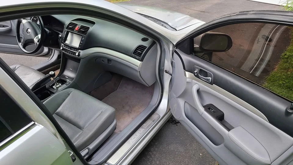 2004 Acura TSX 1st Gen - Image 8 of 20
