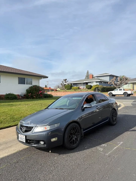 2004 Acura TSX 1st Gen - Image 2 of 10