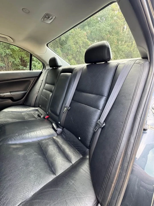 2004 Acura TSX 1st Gen - Image 8 of 10