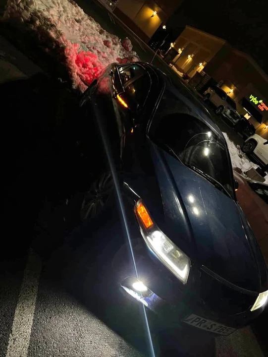 2004 Acura TSX 1st Gen - Image 2 of 10