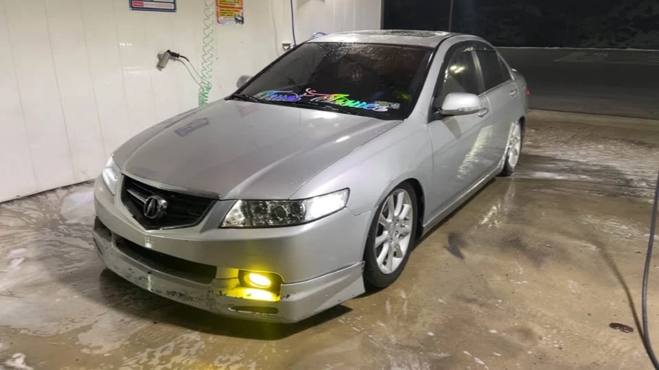 2004 Acura TSX 1st Gen - Image 2 of 12
