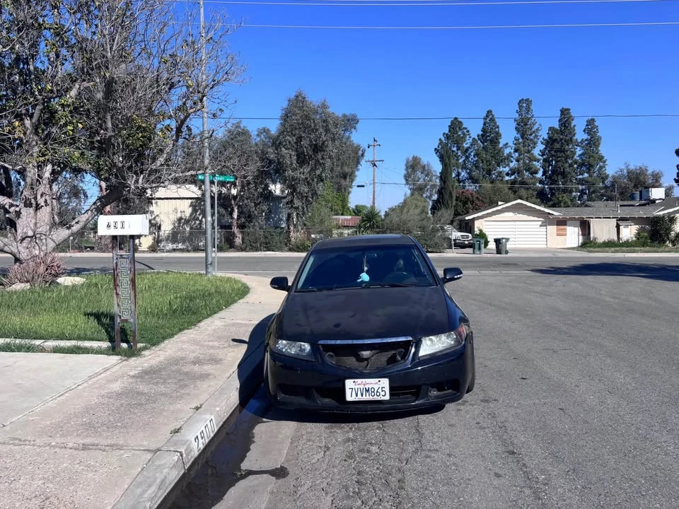 2004 Acura TSX 1st Gen - Image 2 of 5