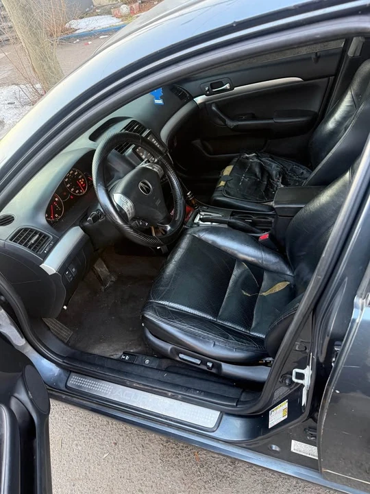 2004 Acura TSX 1st Gen - Image 2 of 7