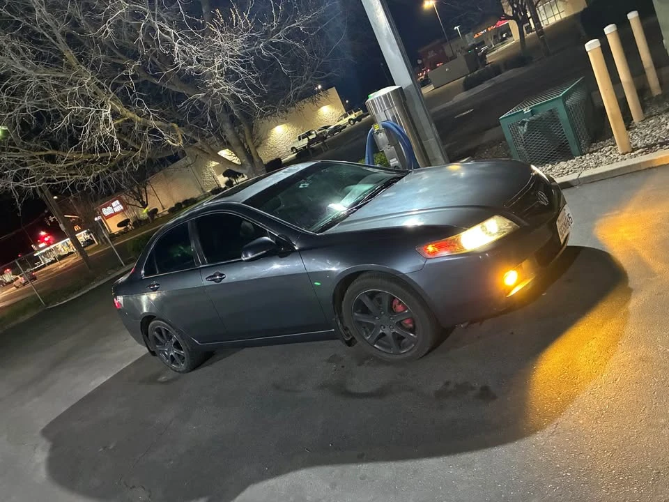 2004 Acura TSX 1st Gen - Image 2 of 8
