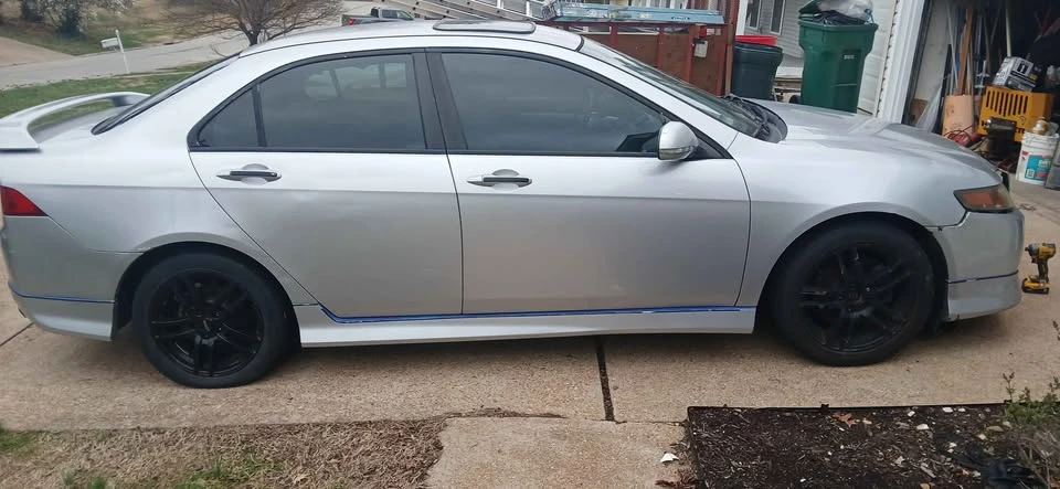 2004 Acura TSX 1st Gen - Image 2 of 12