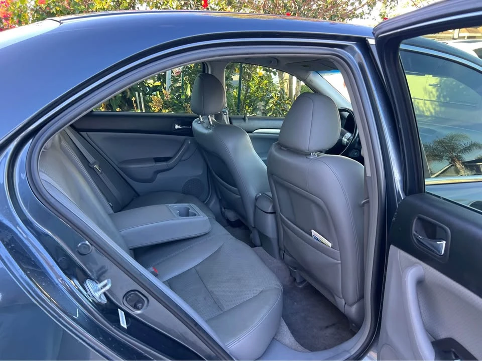 2004 Acura TSX 1st Gen - Image 9 of 12