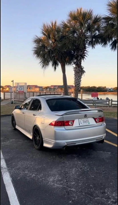 2004 Acura TSX 1st Gen - Image 2 of 8