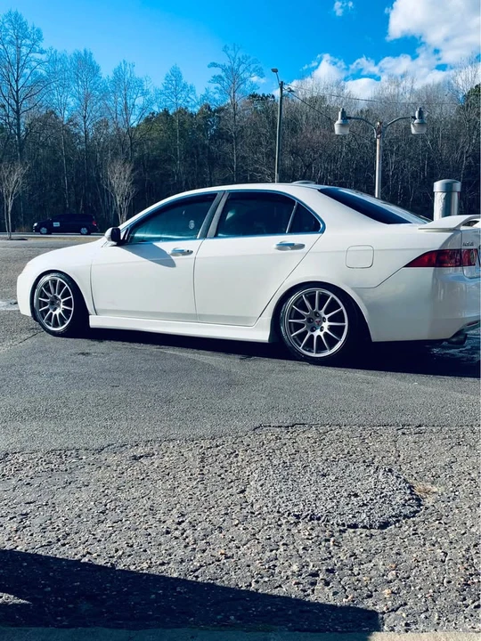 2004 Acura TSX 1st Gen - Image 2 of 12