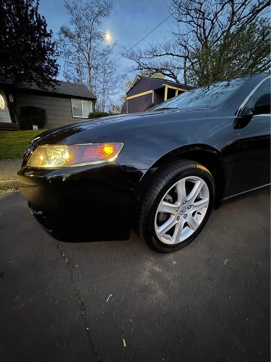 2004 Acura TSX 1st Gen - Image 2 of 20