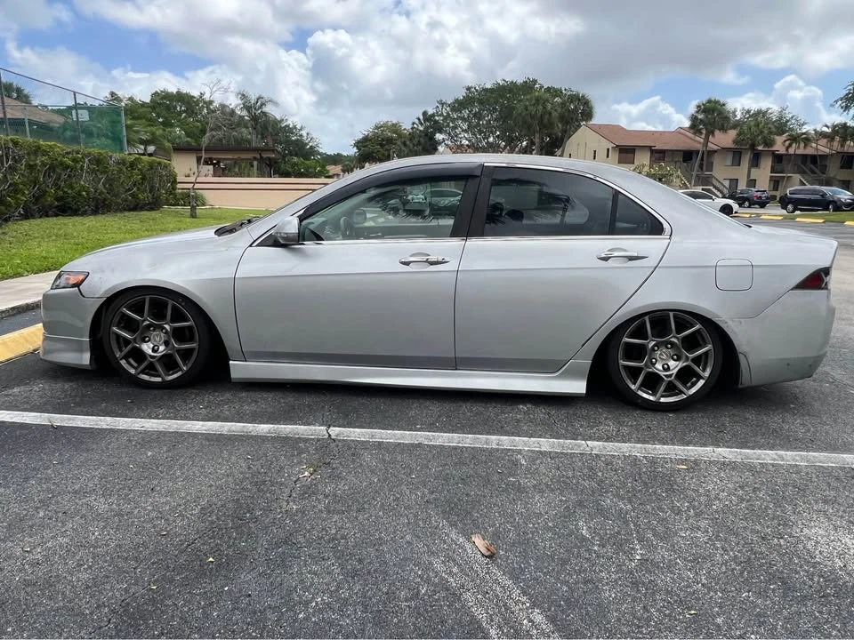 2004 Acura TSX 1st Gen - Image 2 of 15