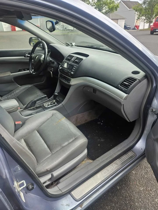 2004 Acura TSX 1st Gen - Image 6 of 12